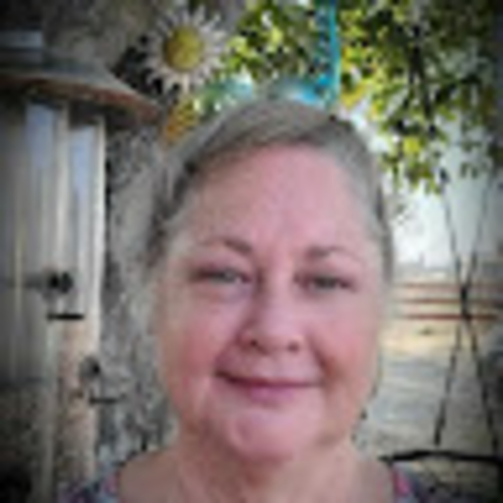 Meet your Posher, Bobbie